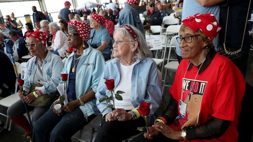 Bill awarding 'Rosie the Riveters' with Congressional Gold Medal passes Congress